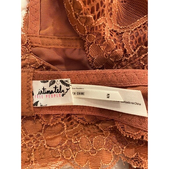 Intimately Free People Bra Bralette Sexy Lacy Halter Style Size Medium - Picture 8 of 9